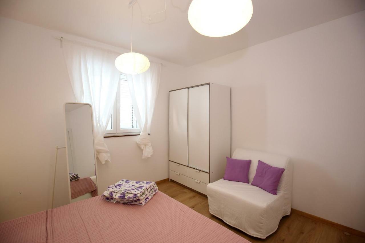 Apartments Ines Murter Eksteriør billede